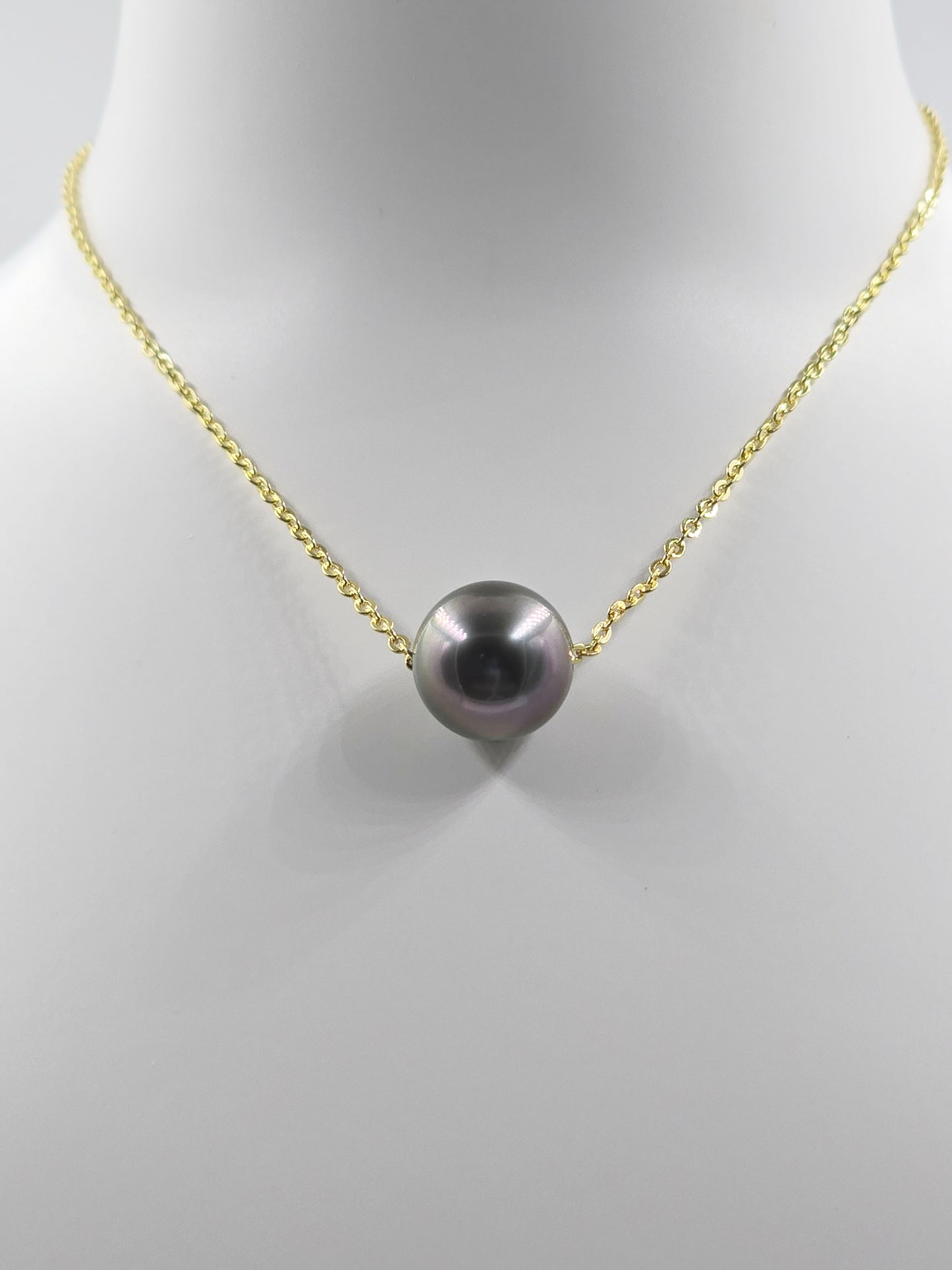 Collier flottant en plaqué or 14 carats — « Le Flotteur »