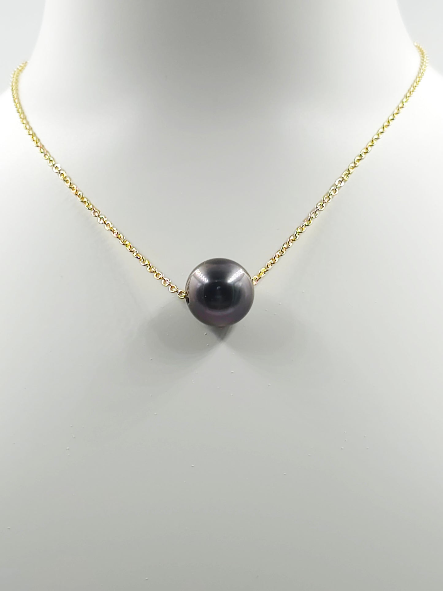 Collier flottant en plaqué or 14 carats — « Le Flotteur »