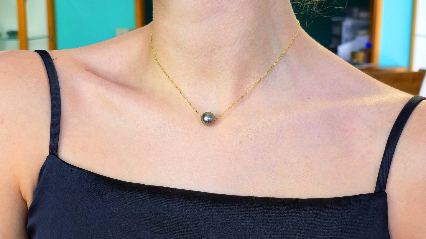 Collier flottant en plaqué or 14 carats — « Le Flotteur »
